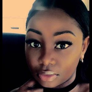 Meet your Posher, Molly